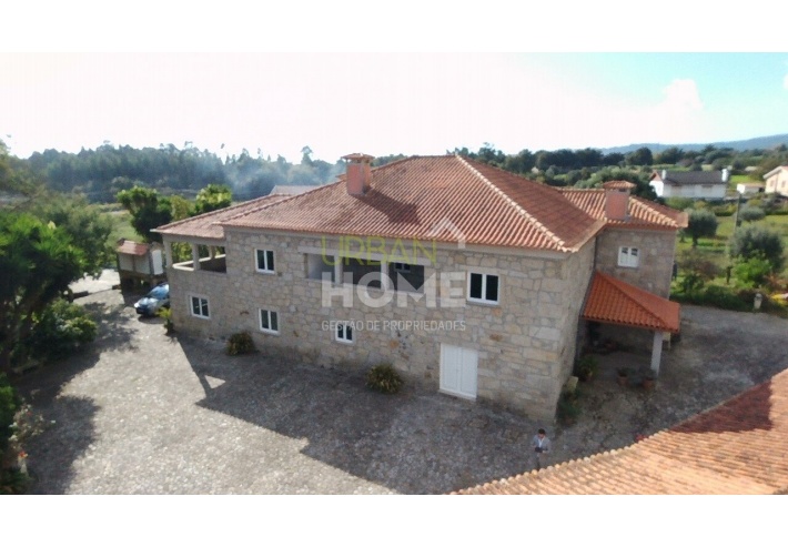 Quinta Rural T8 com 2 Hectares de Terreno em Serreleis