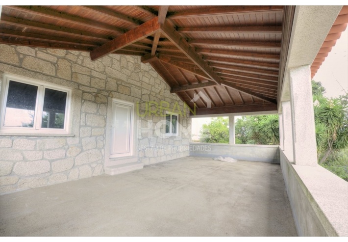 Quinta Rural T8 com 2 Hectares de Terreno em Serreleis