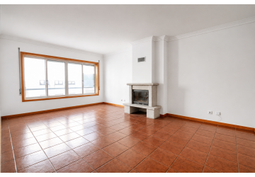 Apartamento T3 na Cidade Nova em Darque