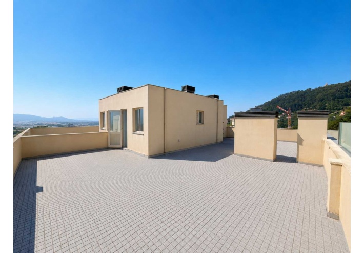 Apartamento T3 de Luxo com Terraço Privativo na Cobertura