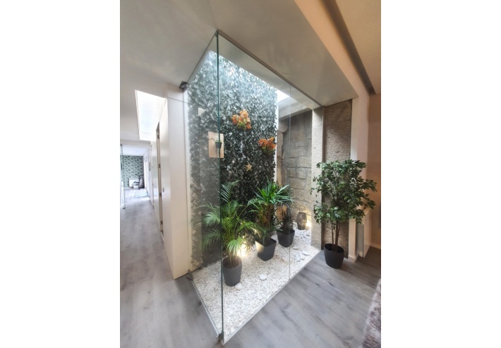 Moradia T4 com Jardim no Centro Histórico de Viana