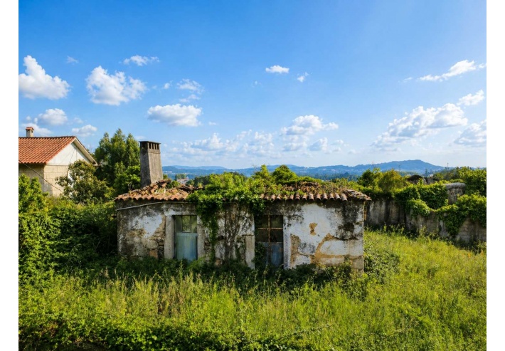 Casa Rústica em Granito para restaurar em Serreleis