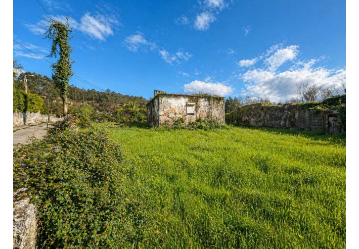 Casa Rústica em Granito para restaurar em Serreleis