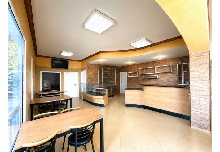 Moradia Individual T3 com Pastelaria/Padaria em Geraz do Lima