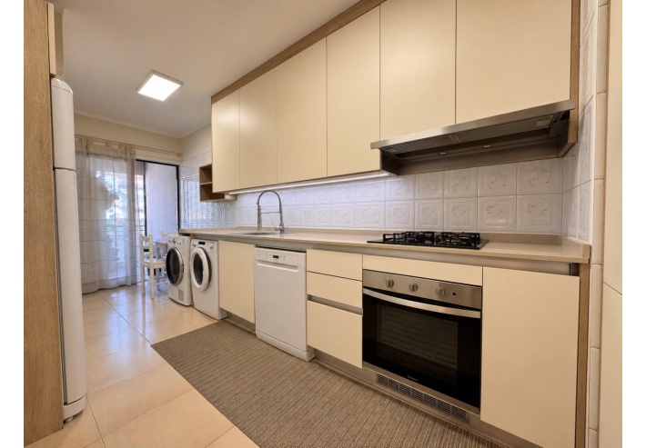 Apartamento T2 com Garagem fechada em Darque