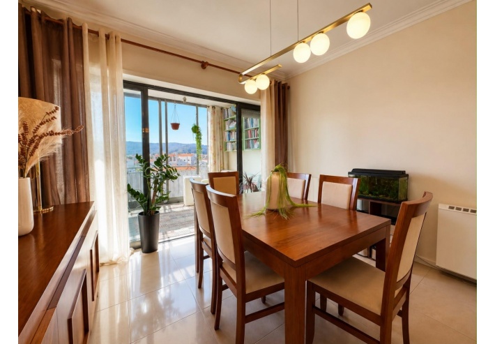 Apartamento T2 com Garagem fechada em Darque