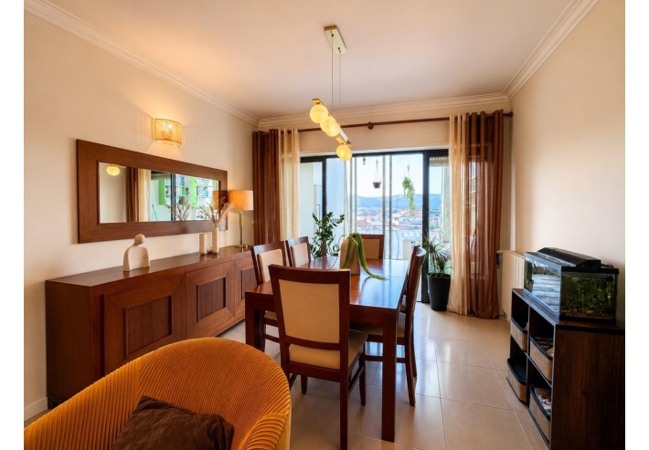 Apartamento T2 com Garagem fechada em Darque