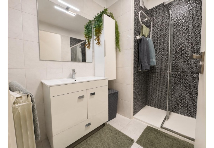 Apartamento T2 com Garagem fechada em Darque